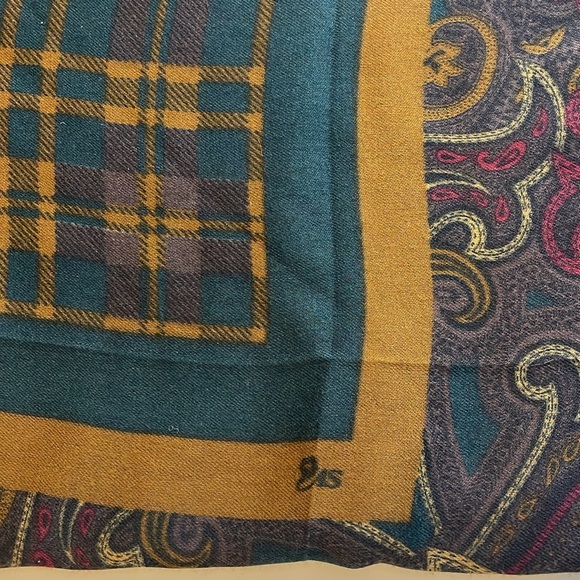 Vintage plaid and paisley square scarf - Picture 4 of 4